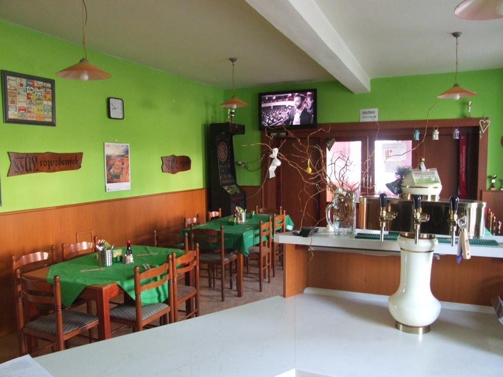 Restaurace Na Krizovatce Apartment Bozanov Room photo